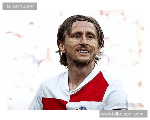 细数绿茵场上传奇巨星独门绝技展现独特风采与非凡实力